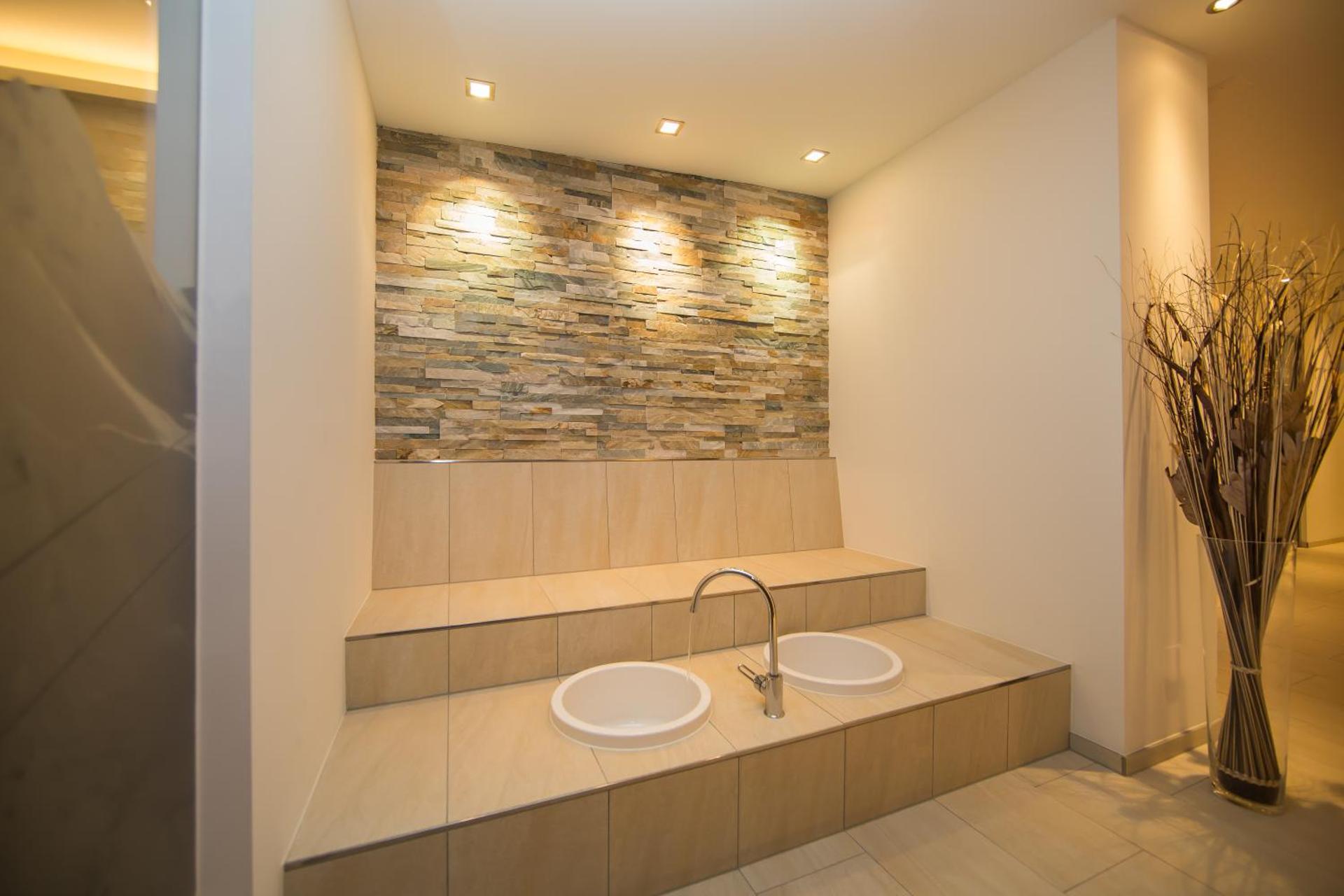 Spa and wellness centre/facilities