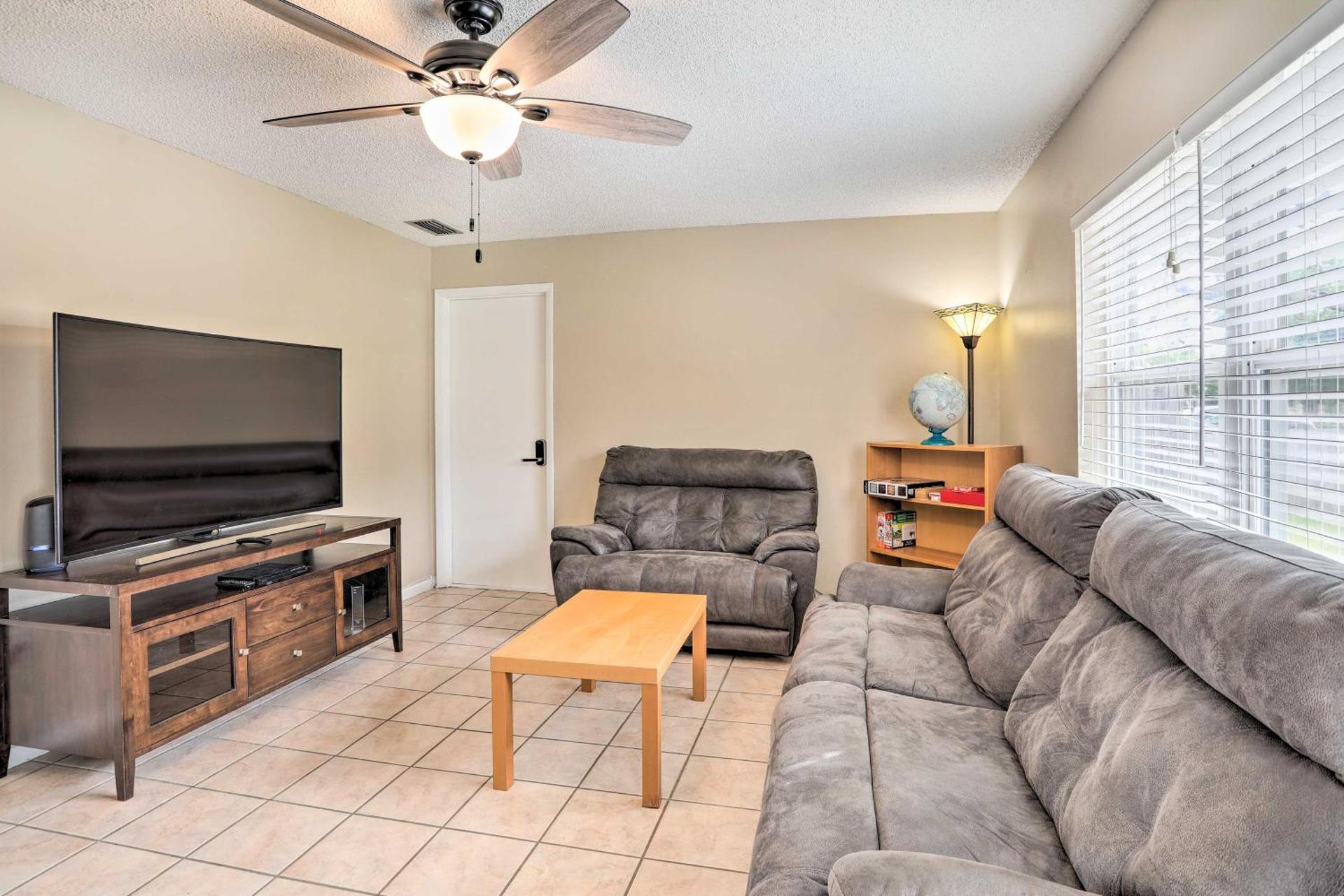 3 Mi to Botanical Gardens Sun-Kissed Largo Escape