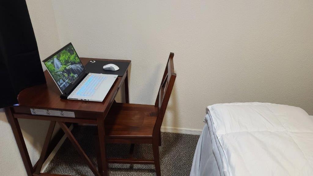 070A Grand Canyon Studio with Kitchenette, Accommodates 4