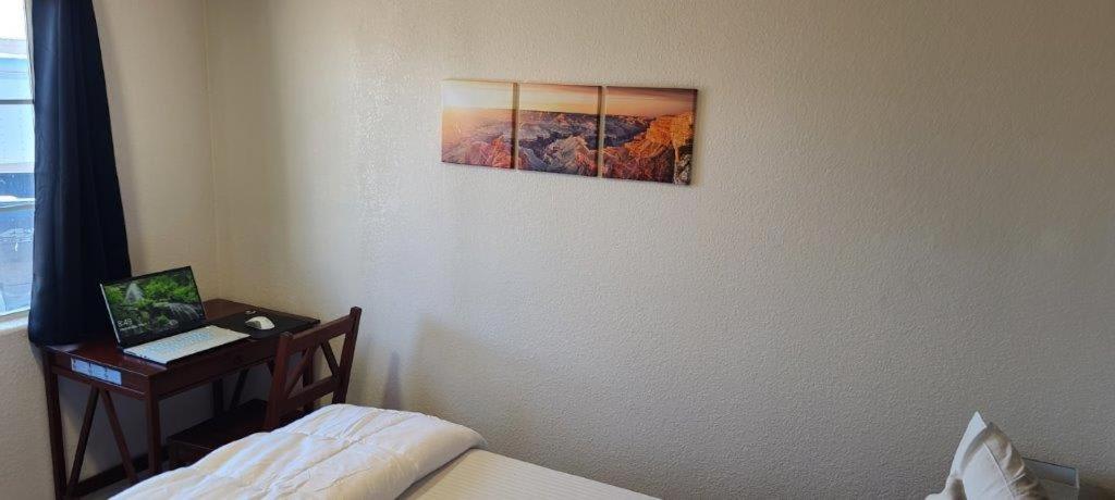 070A Grand Canyon Studio with Kitchenette, Accommodates 4