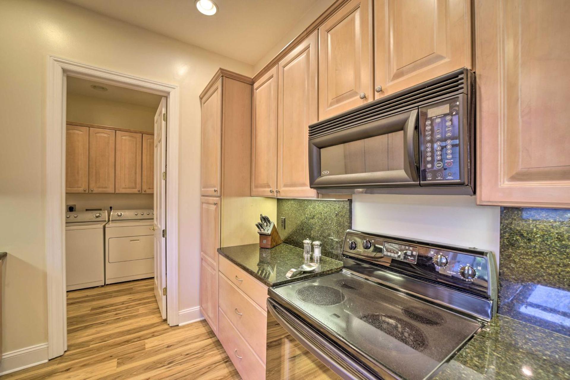 Beautiful Whittier Condo with Deck and Mtn Views!