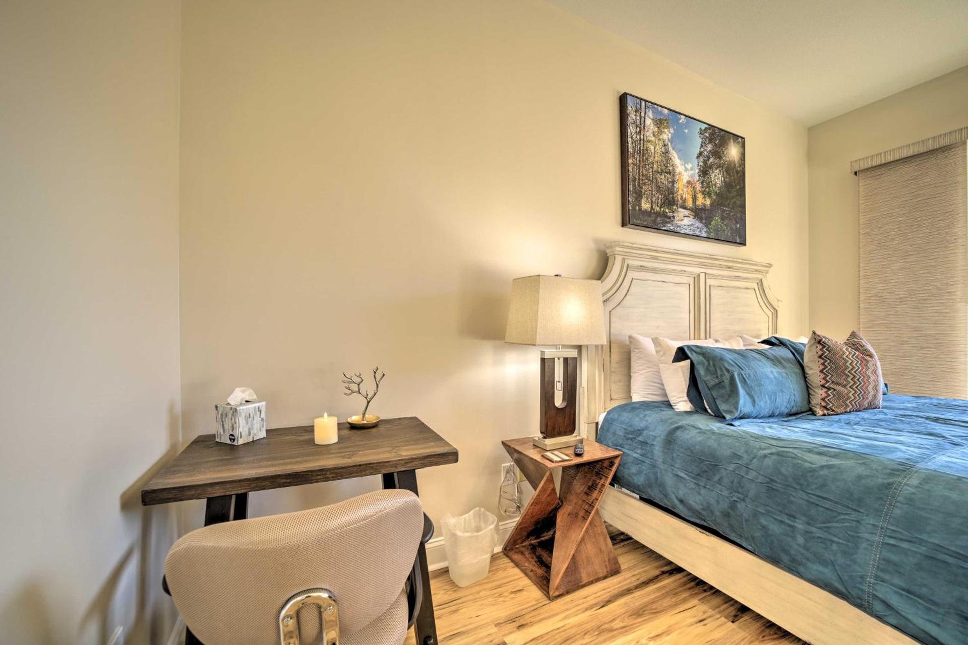 Beautiful Whittier Condo with Deck and Mtn Views!