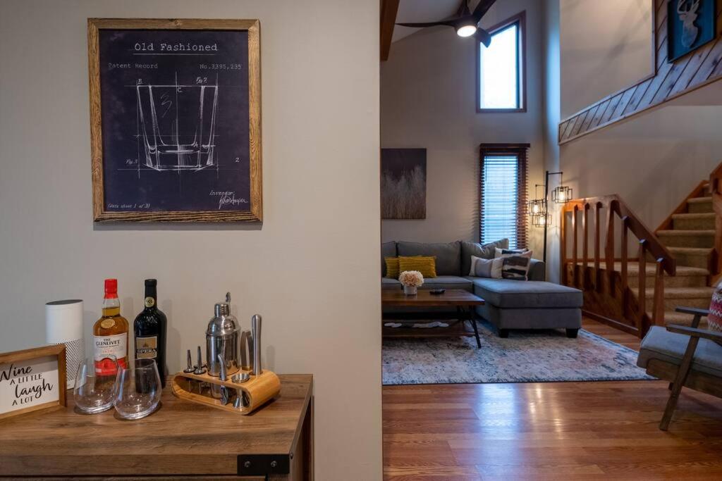 Charming Corner Newly Furnished Townhome