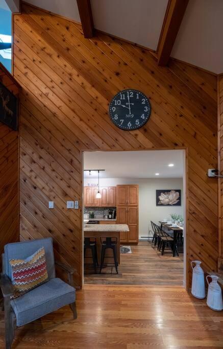 Charming Corner Newly Furnished Townhome