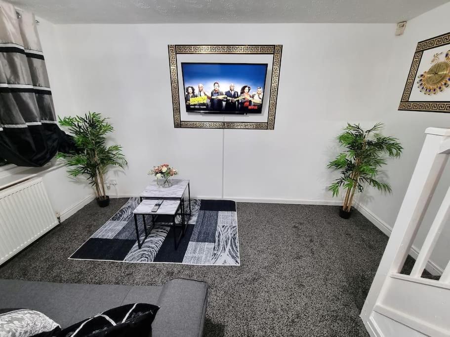 *5SM* Setup for your most relaxed & amazing stay + Free Parking + Free Fast WiFi *