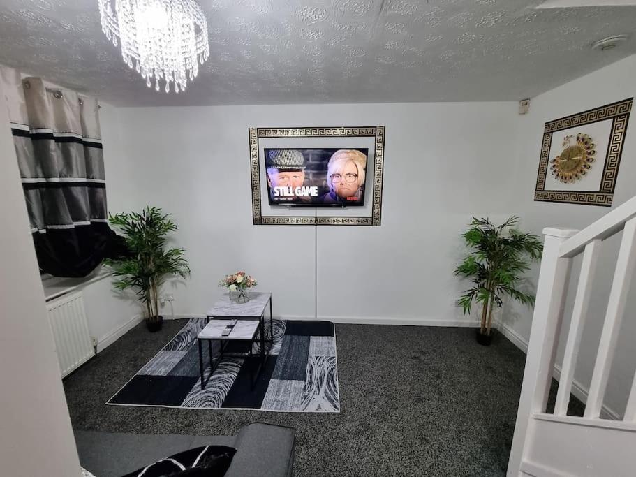 *5SM* Setup for your most relaxed & amazing stay + Free Parking + Free Fast WiFi *