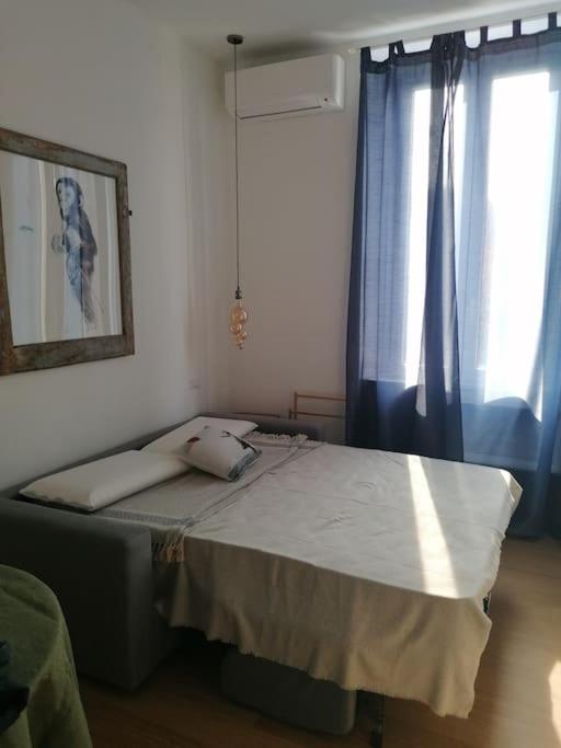 New Cozy Studio 7 Metro stops to DUOMO!