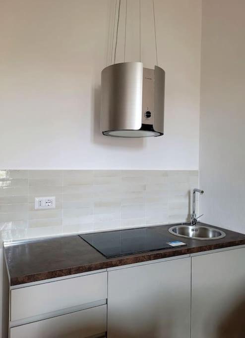 New Cozy Studio 7 Metro stops to DUOMO!