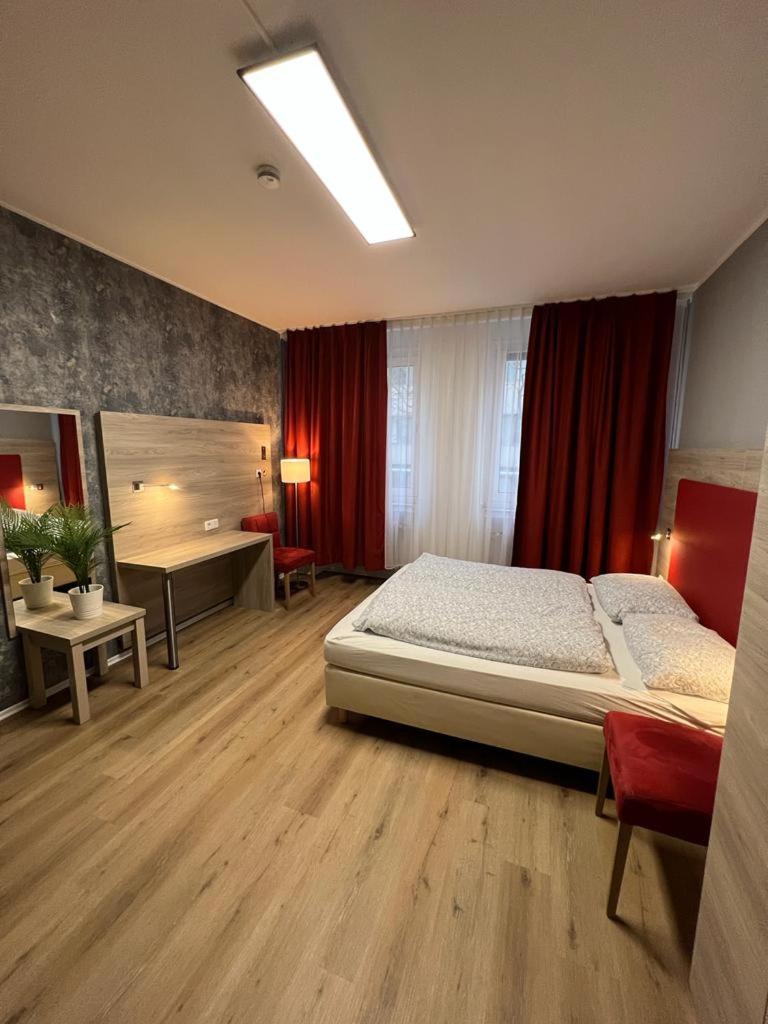 Classic Quadruple Room