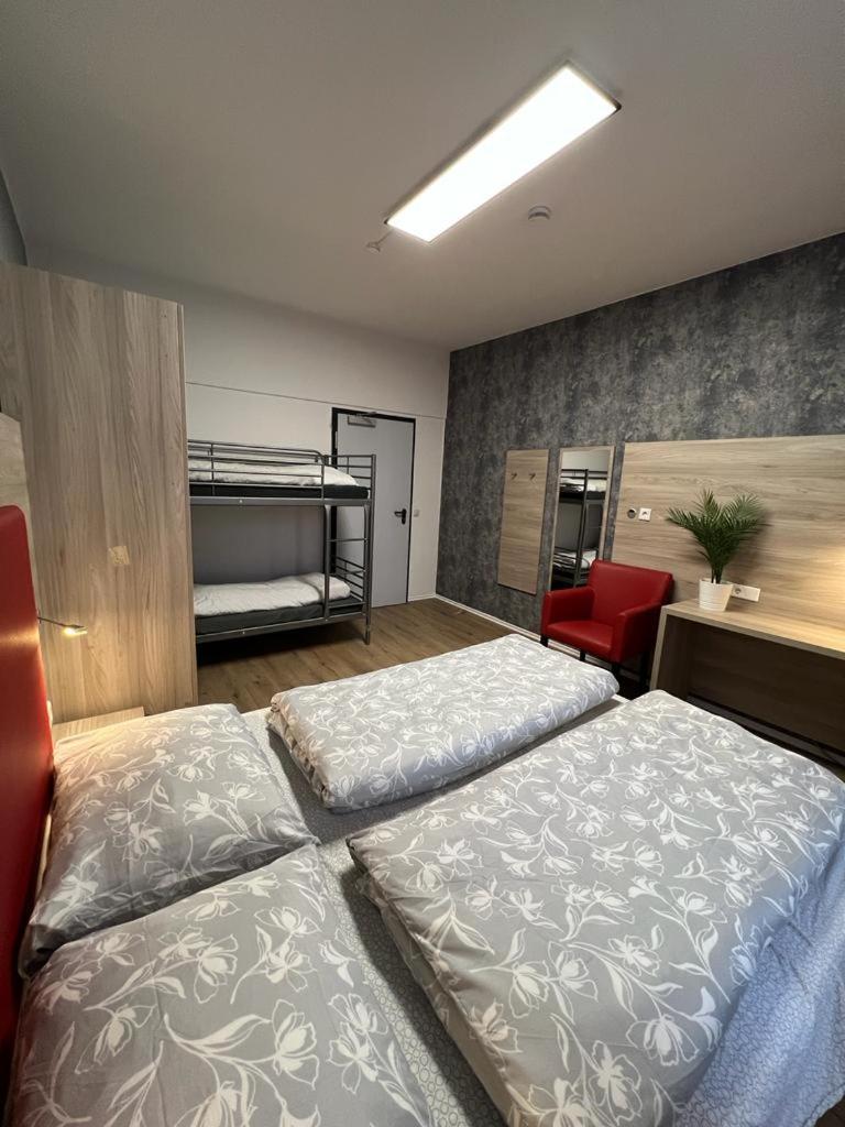 Classic Quadruple Room