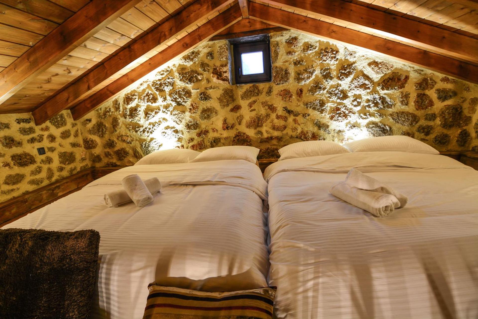 Ξενώνας Νικόλ