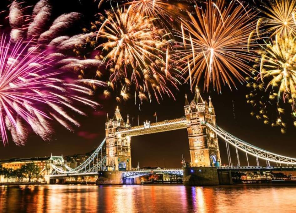 Spacious 2 Bed Urban Jungle Flat, Central London