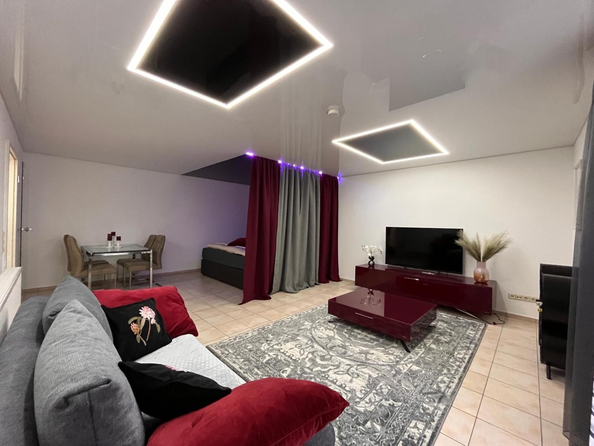 Communal lounge/ TV room