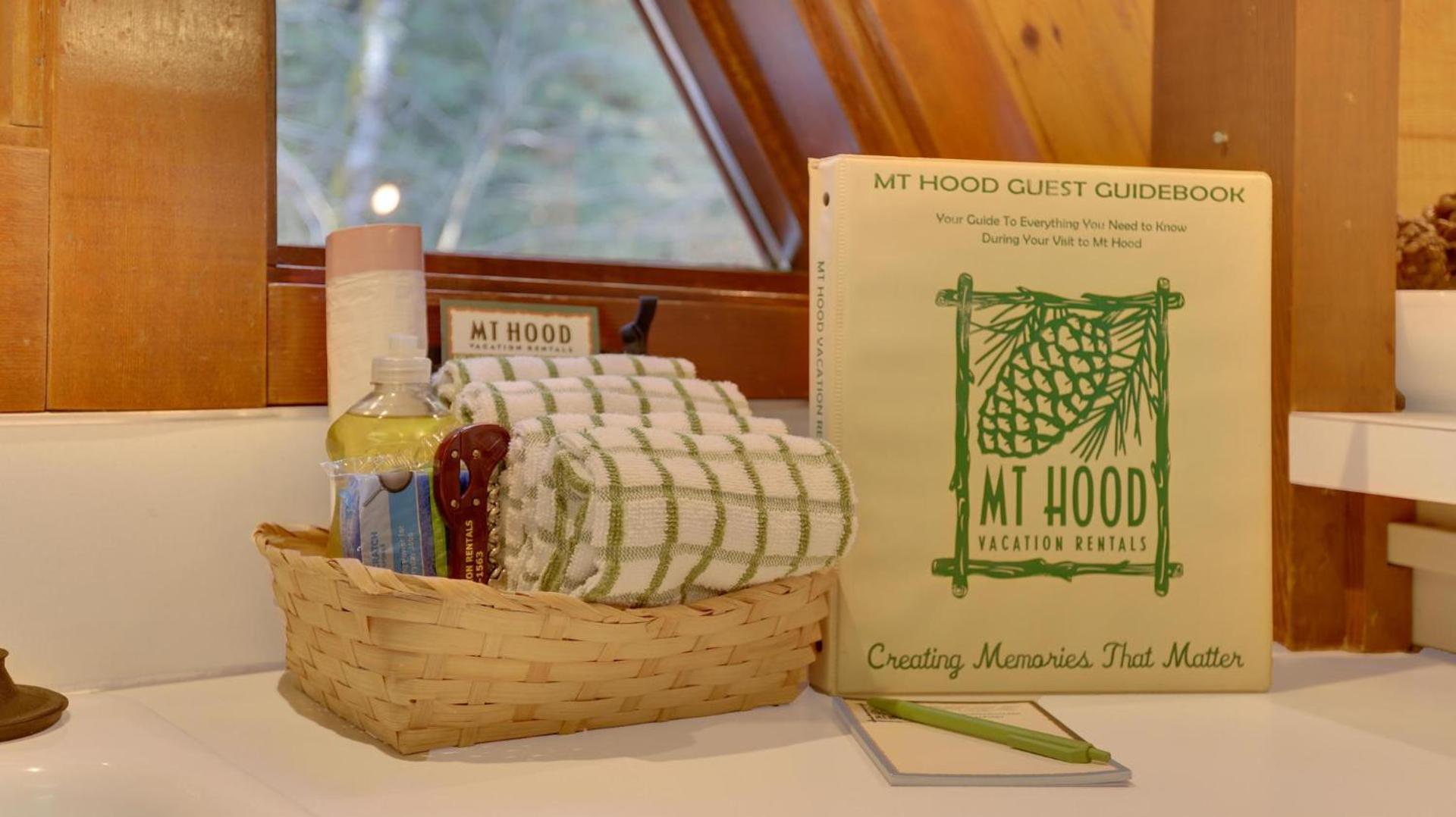 Cedar Creek Hideaway - Meredith Lodging