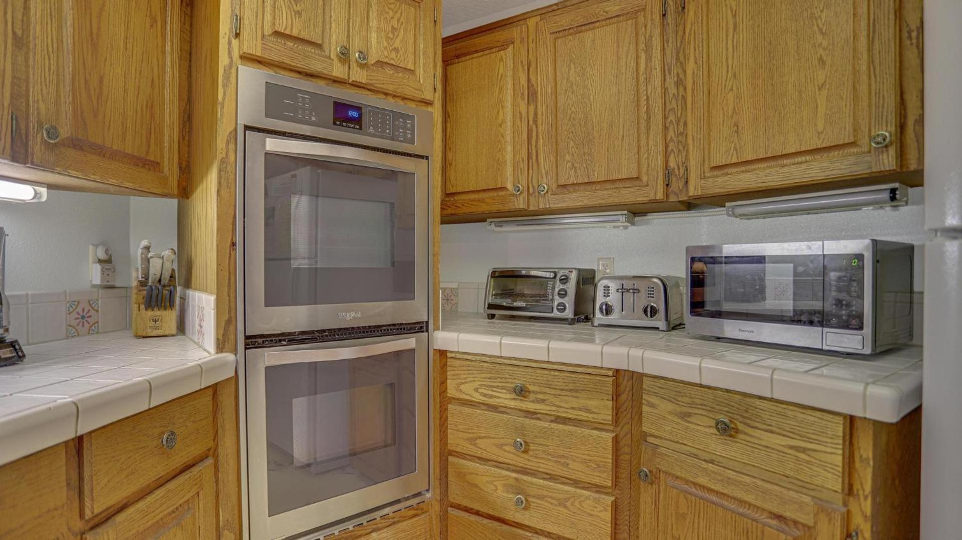 Cedar Creek Hideaway - Meredith Lodging