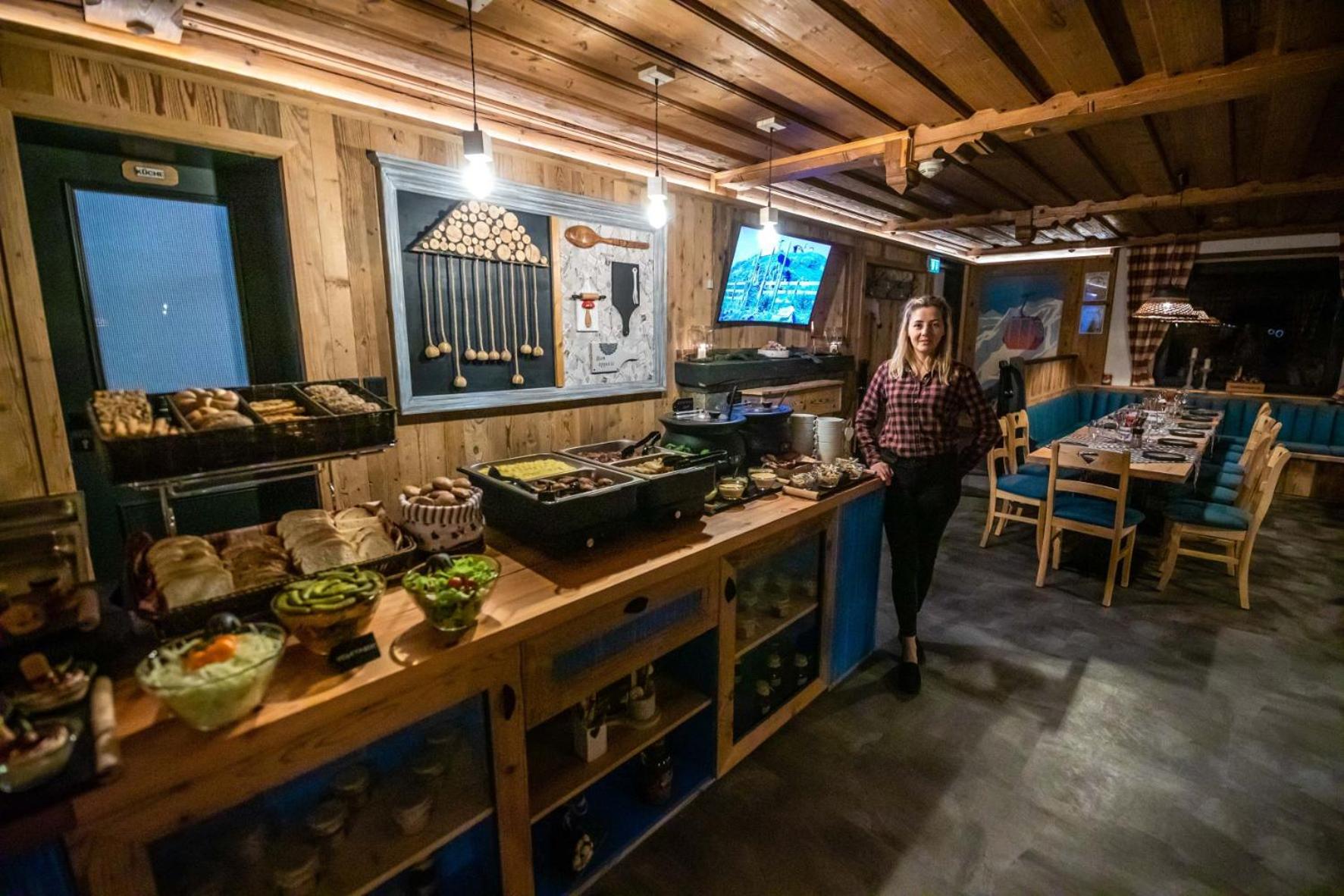 Restaurant/places to eat