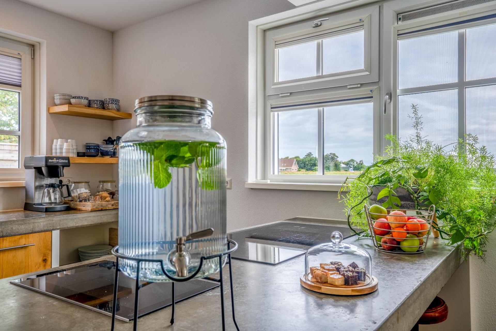 Coffee/tea facilities