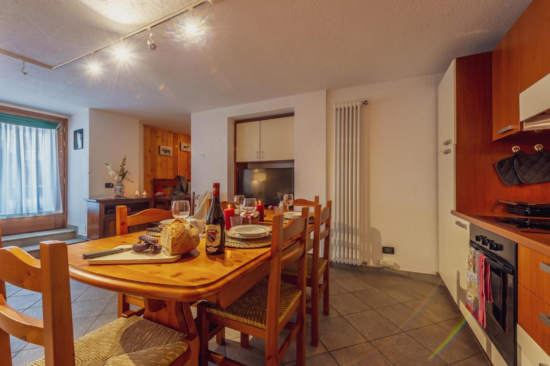 LA LEITERY DU MONT BLANC 1 - Comfort e Posto auto - COUR 0140