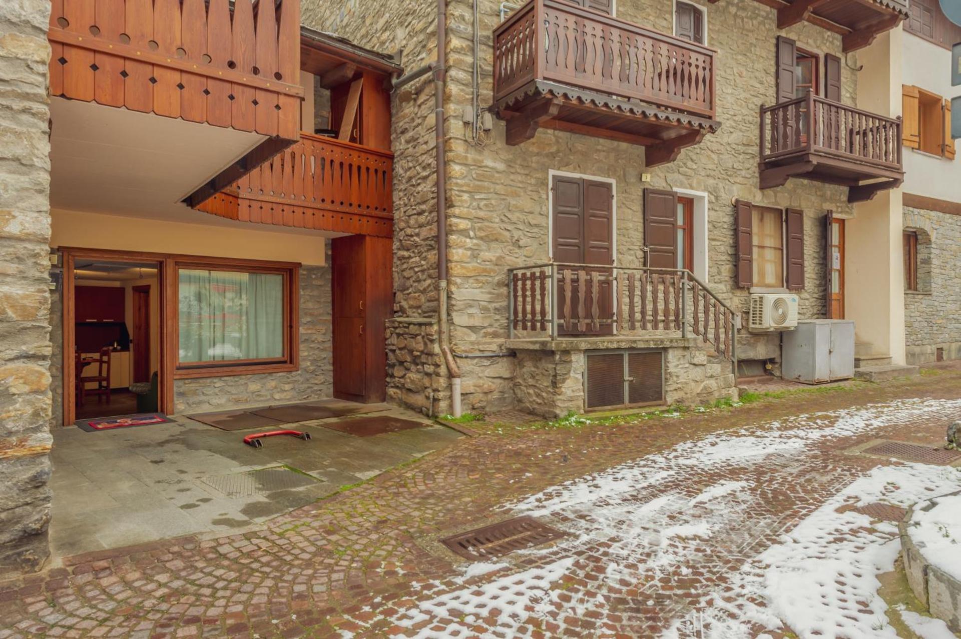 LA LEITERY DU MONT BLANC 1 - Comfort e Posto auto - COUR 0140