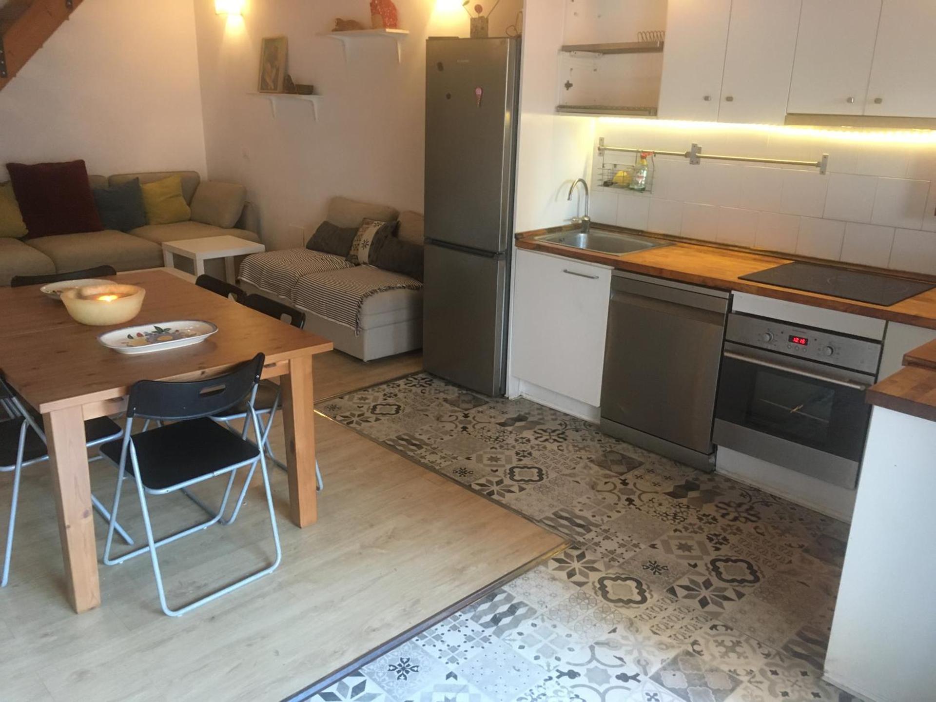 Charming house next to the sea and Barcelona for 6