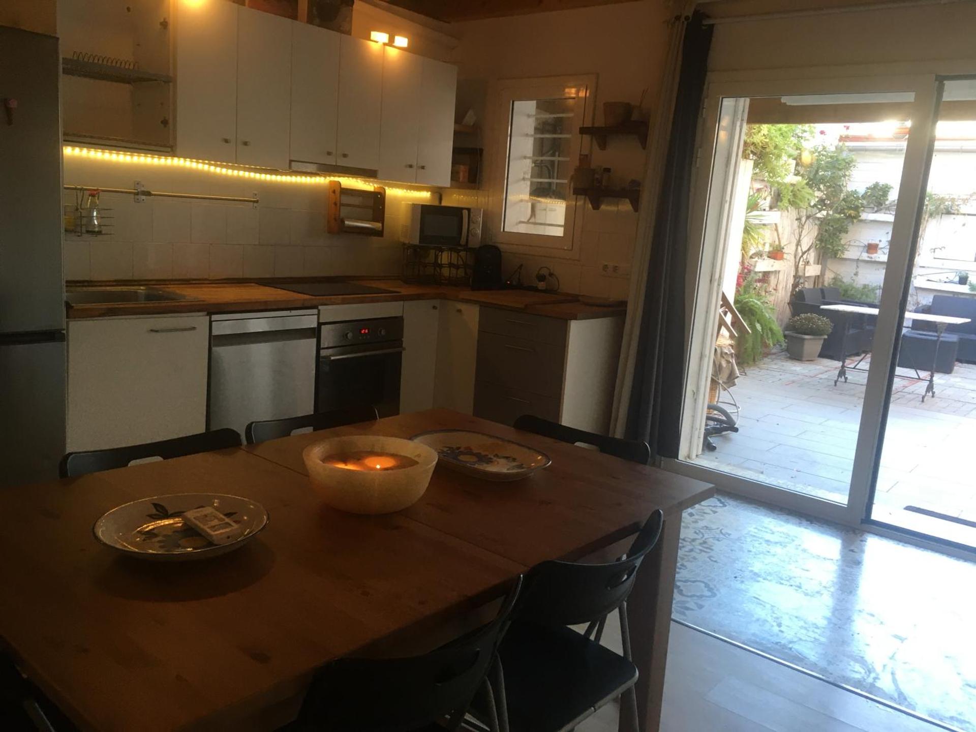 Charming house next to the sea and Barcelona for 6