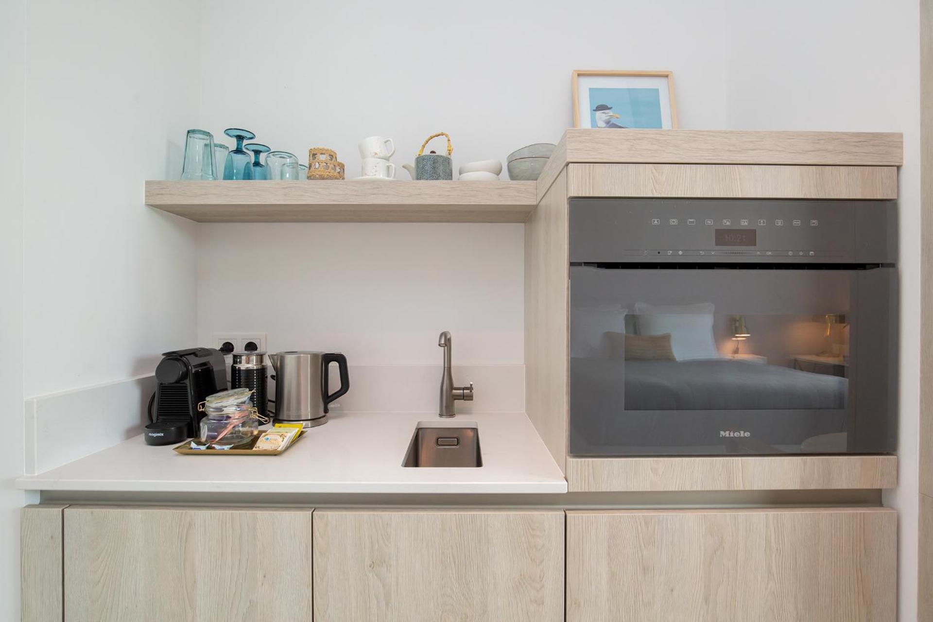 Coffee/tea facilities