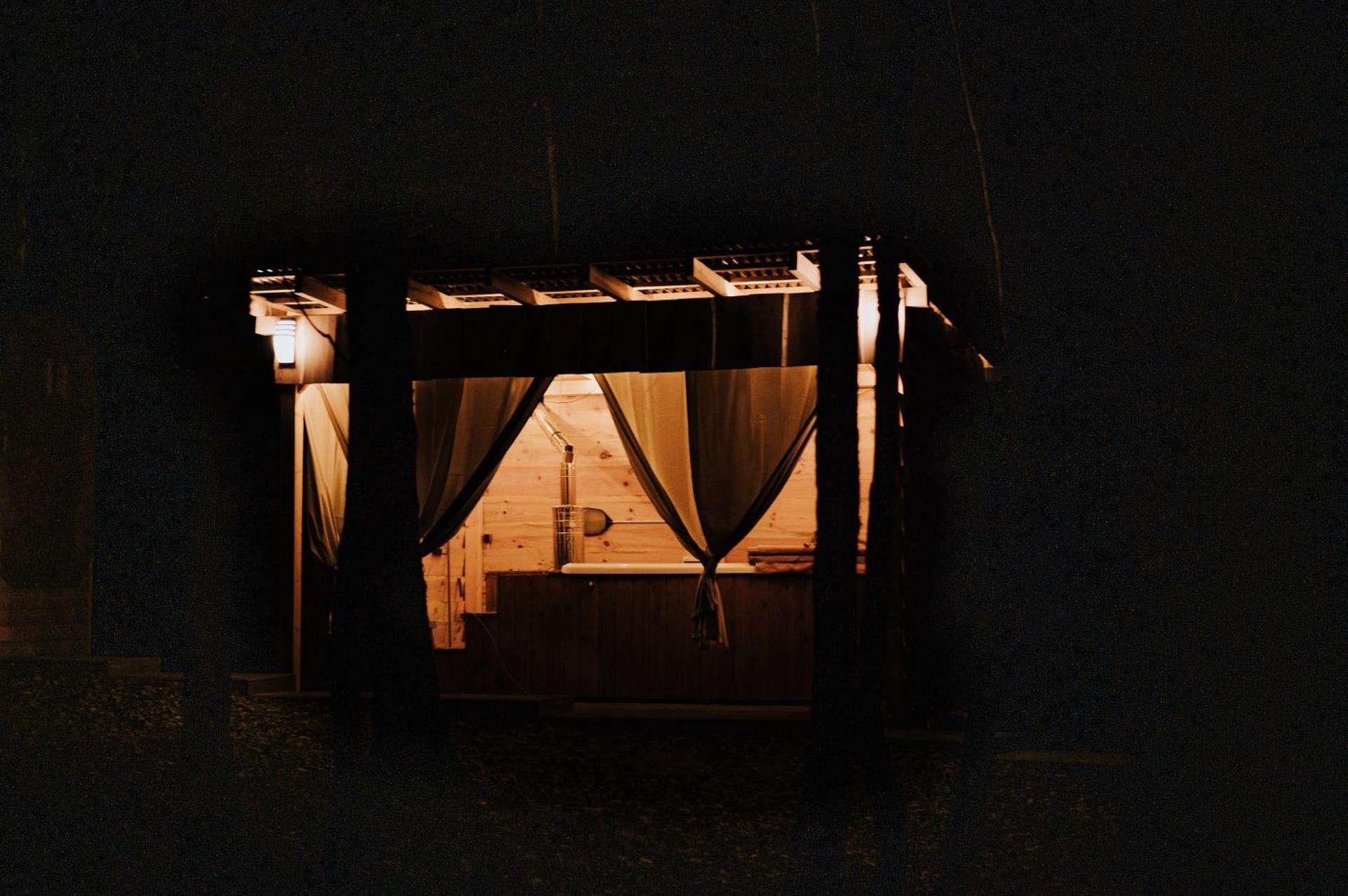 Świerkowisko cisza las plaża blisko