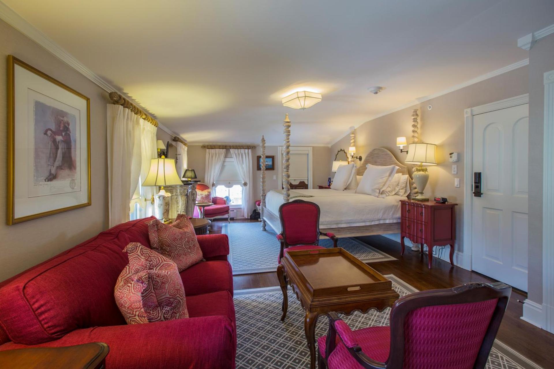 Photo of the whole room