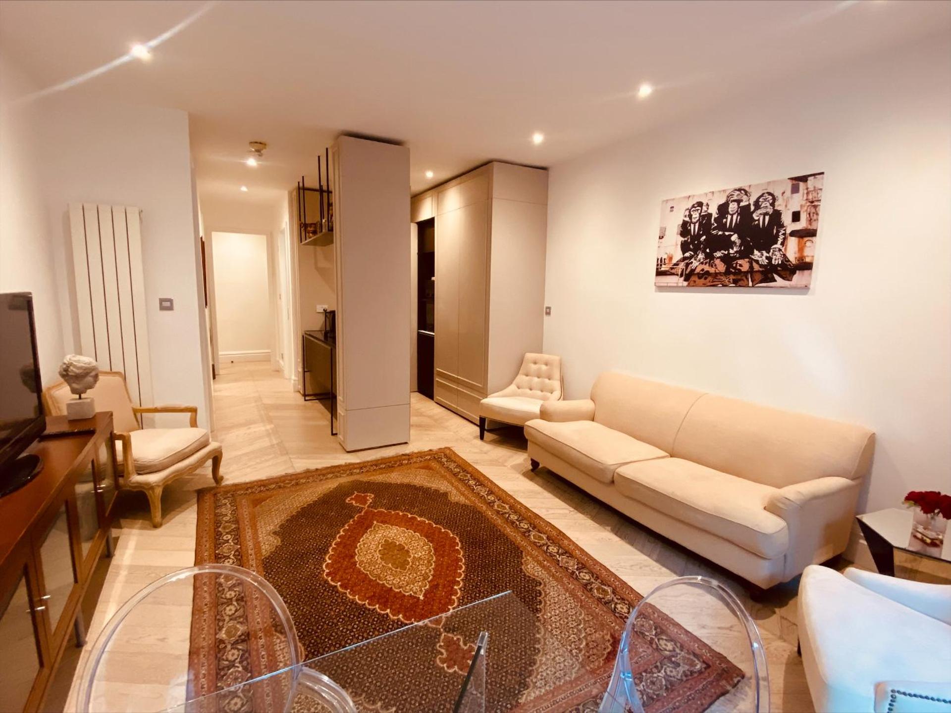 Kensington Garden Suite - 2 bedrooms