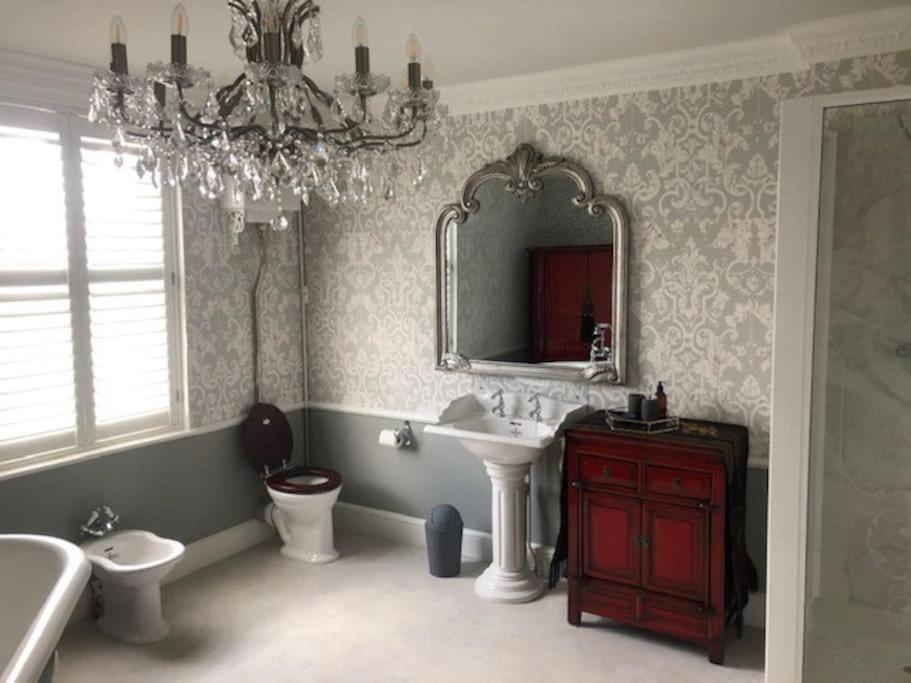 Luxury 2 bed Georgian Townhouse, Old Portsmouth