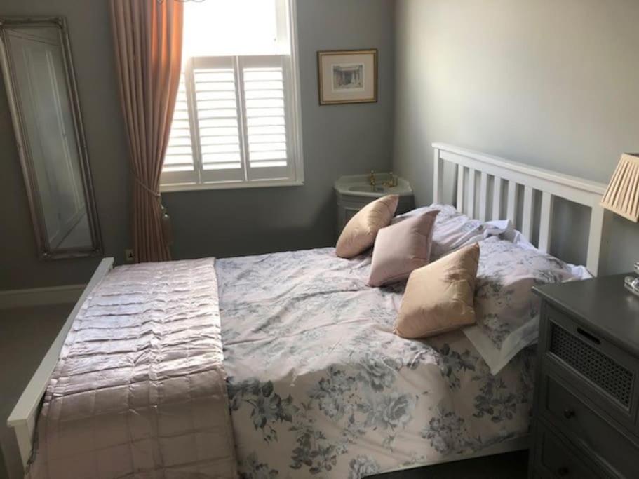 Luxury 2 bed Georgian Townhouse, Old Portsmouth