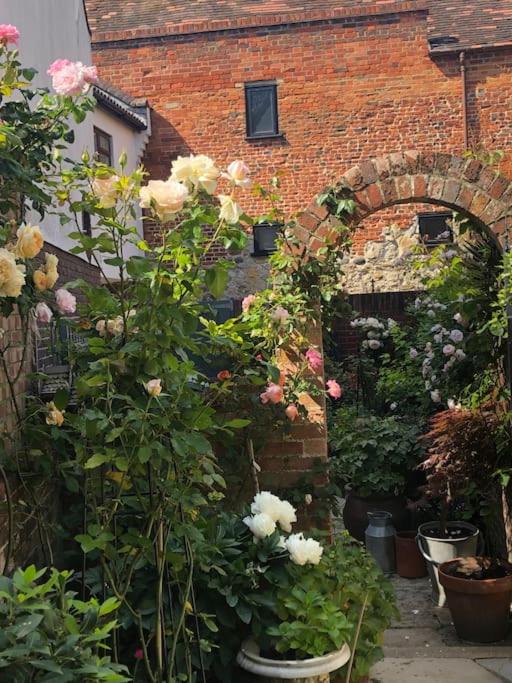 Luxury 2 bed Georgian Townhouse, Old Portsmouth