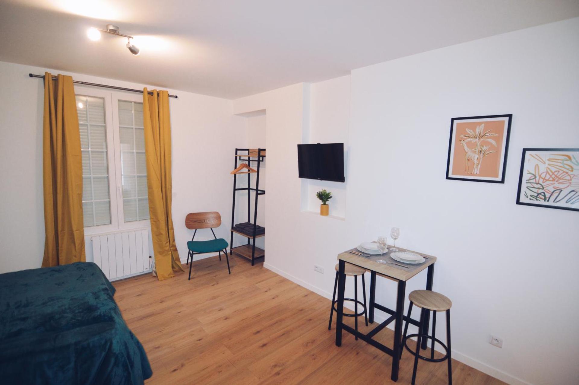 Photo of the whole room