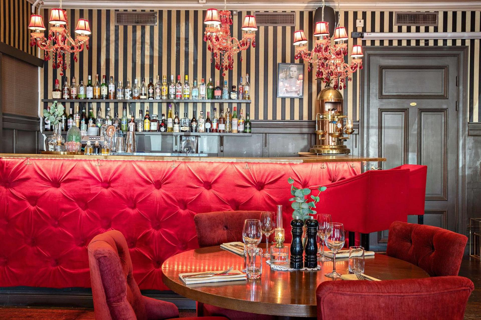 Restaurant/places to eat