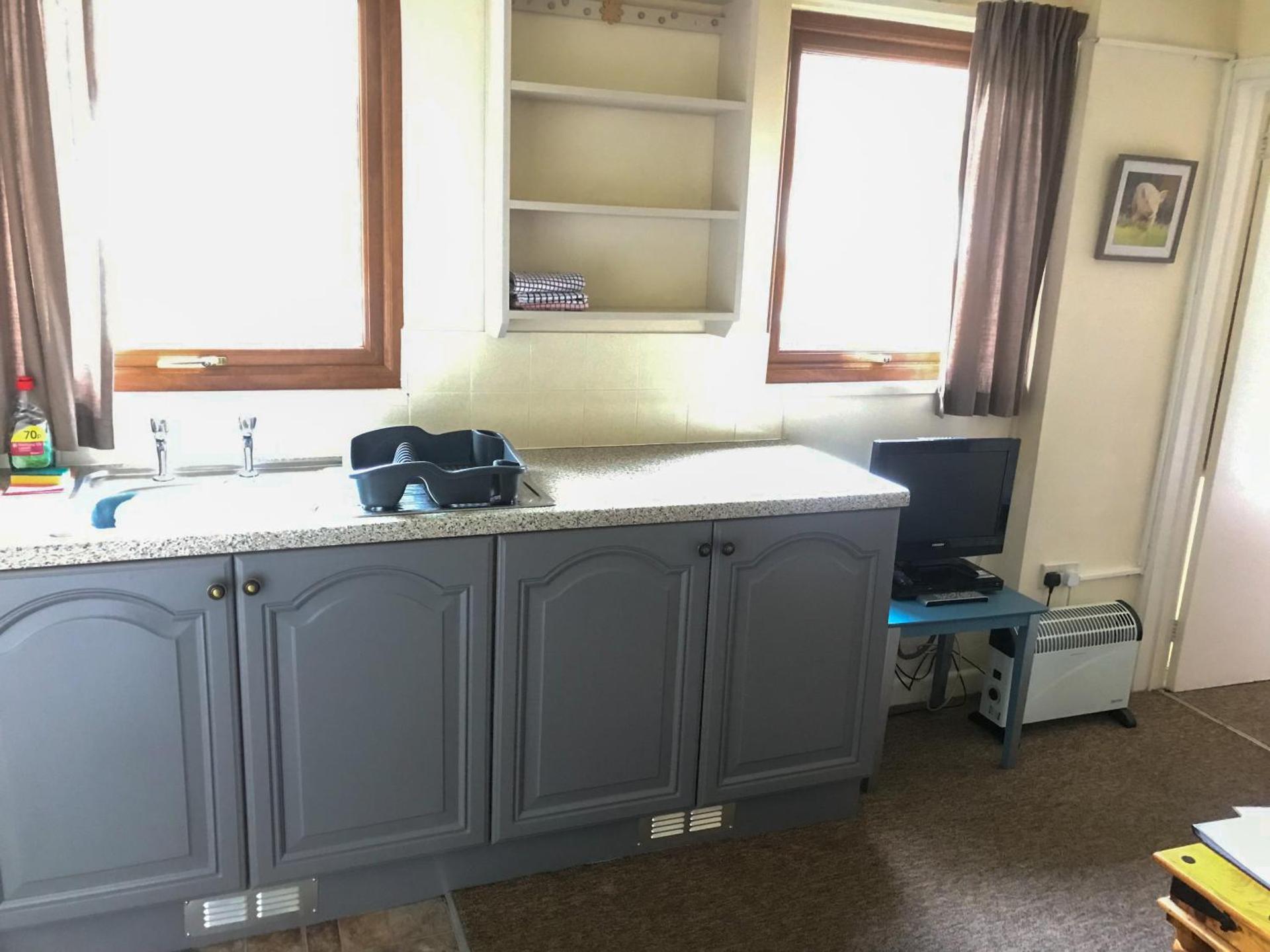 Court Farm Holiday Bungalows Ltd