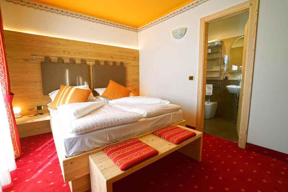 Rauzi Hotel Garnì & apartments