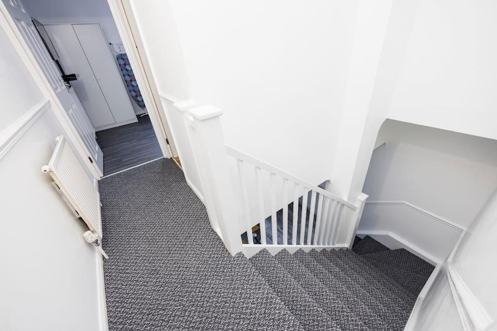 Lovely 2 Bed House in Grays.