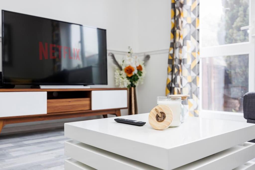 Lovely 2 Bed House in Grays.