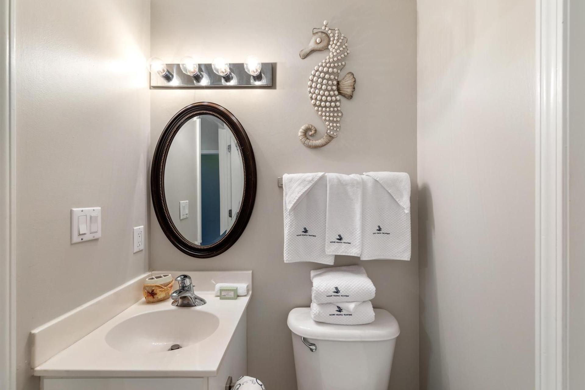 Windemere 904 Pool Side Cabana Included!