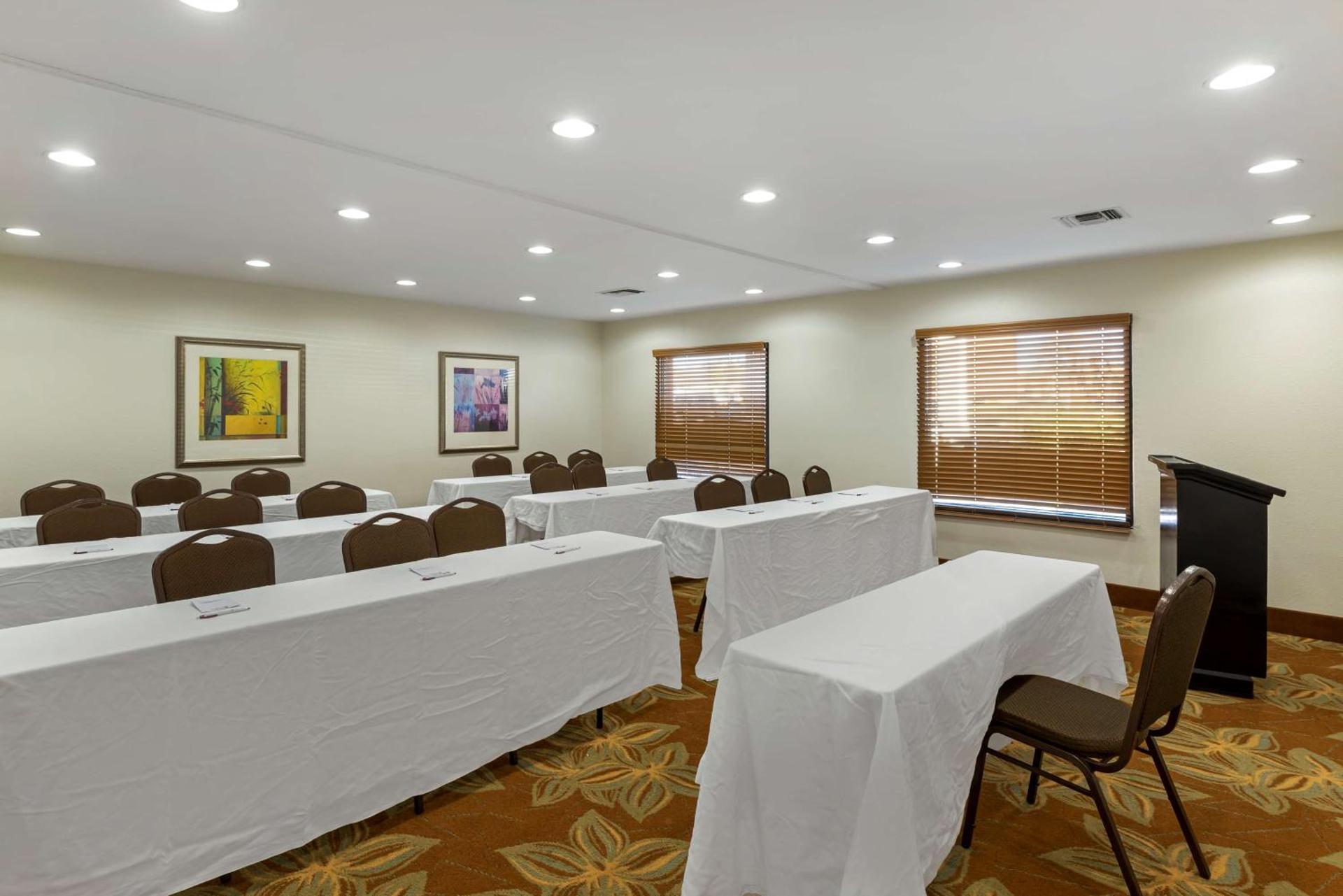 Meeting/conference room