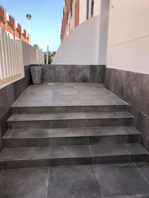 Adosado, wifi, playa, lugar espacioso, vacacional