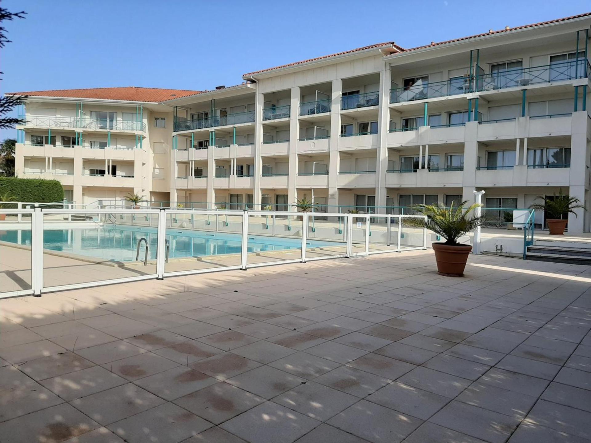 Appartement à Ciboure avec piscine chauffée et parking privé - FR-1-239-560