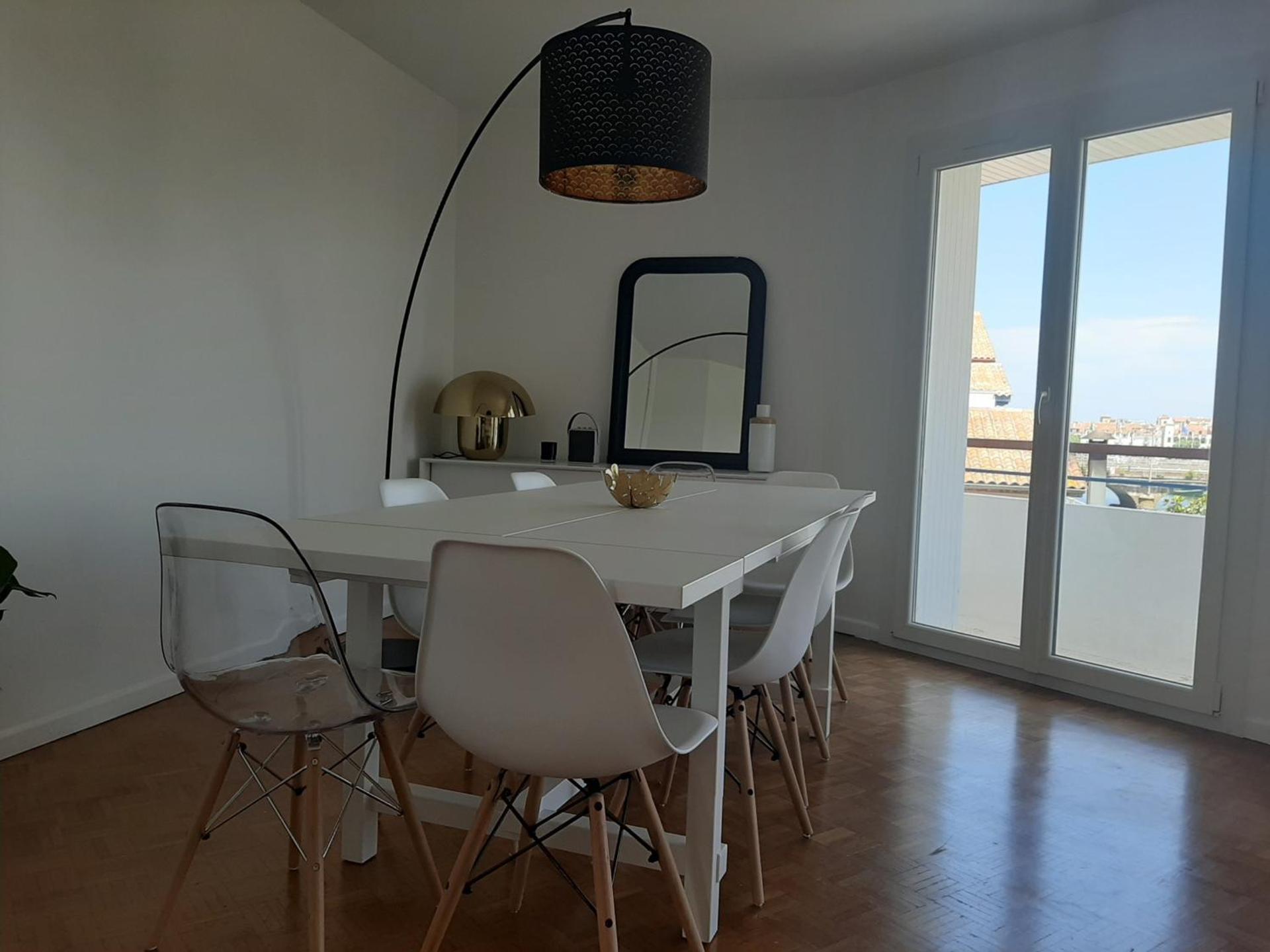 Ciboure : T4 spacieux avec balcon et véranda, proche golf - FR-1-239-554