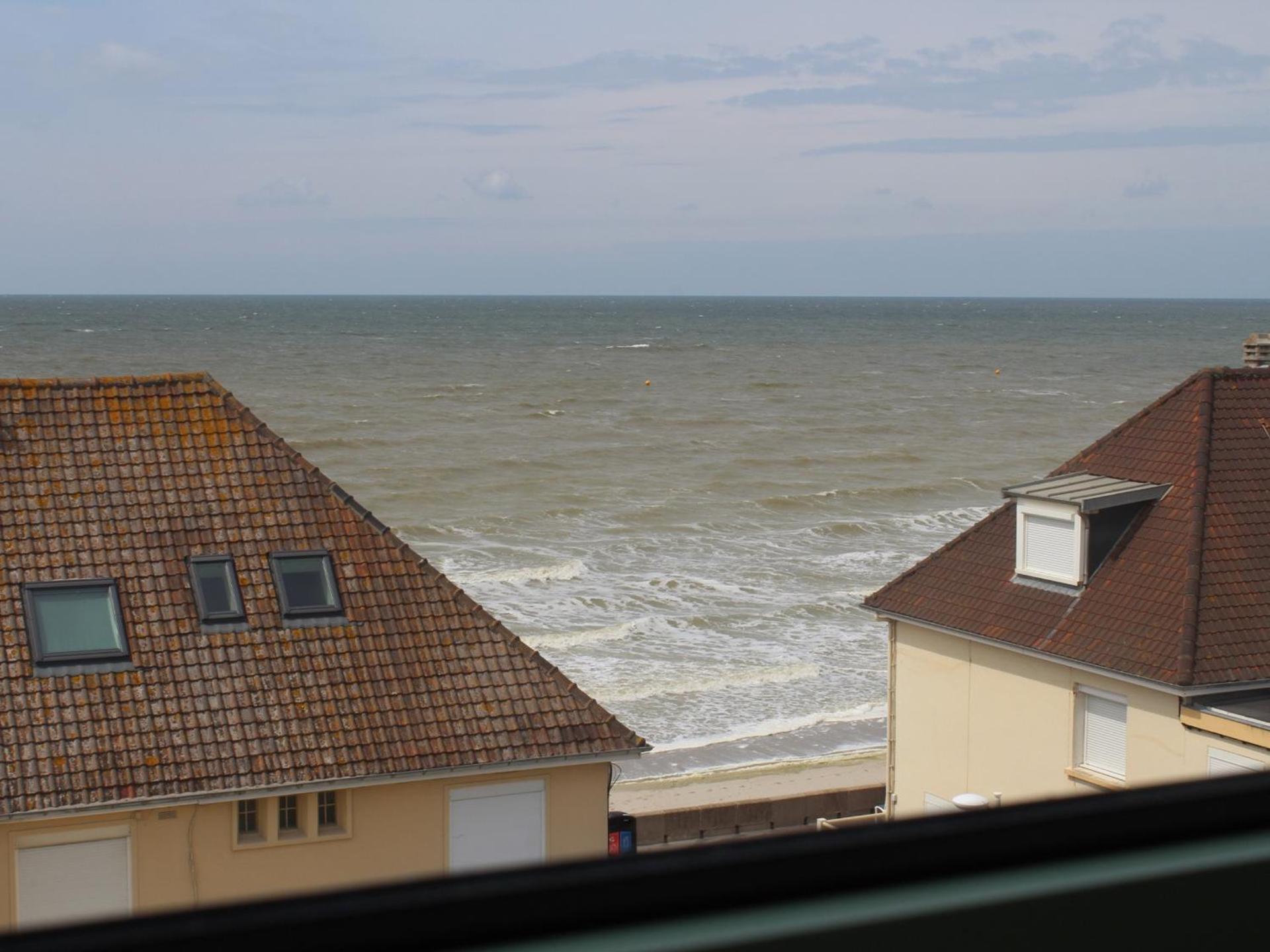 Duplex avec balcon, ascenseur et parking à Fort-Mahon-Plage - FR-1-482-59