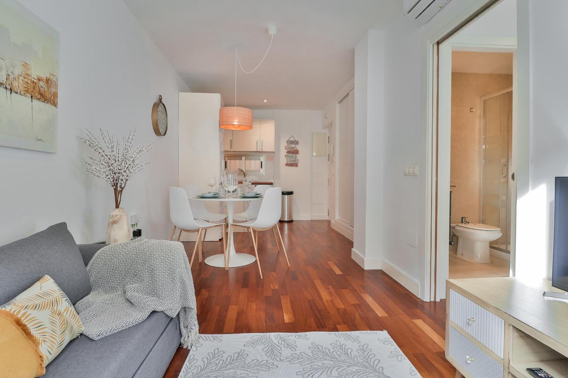 Communal lounge/ TV room