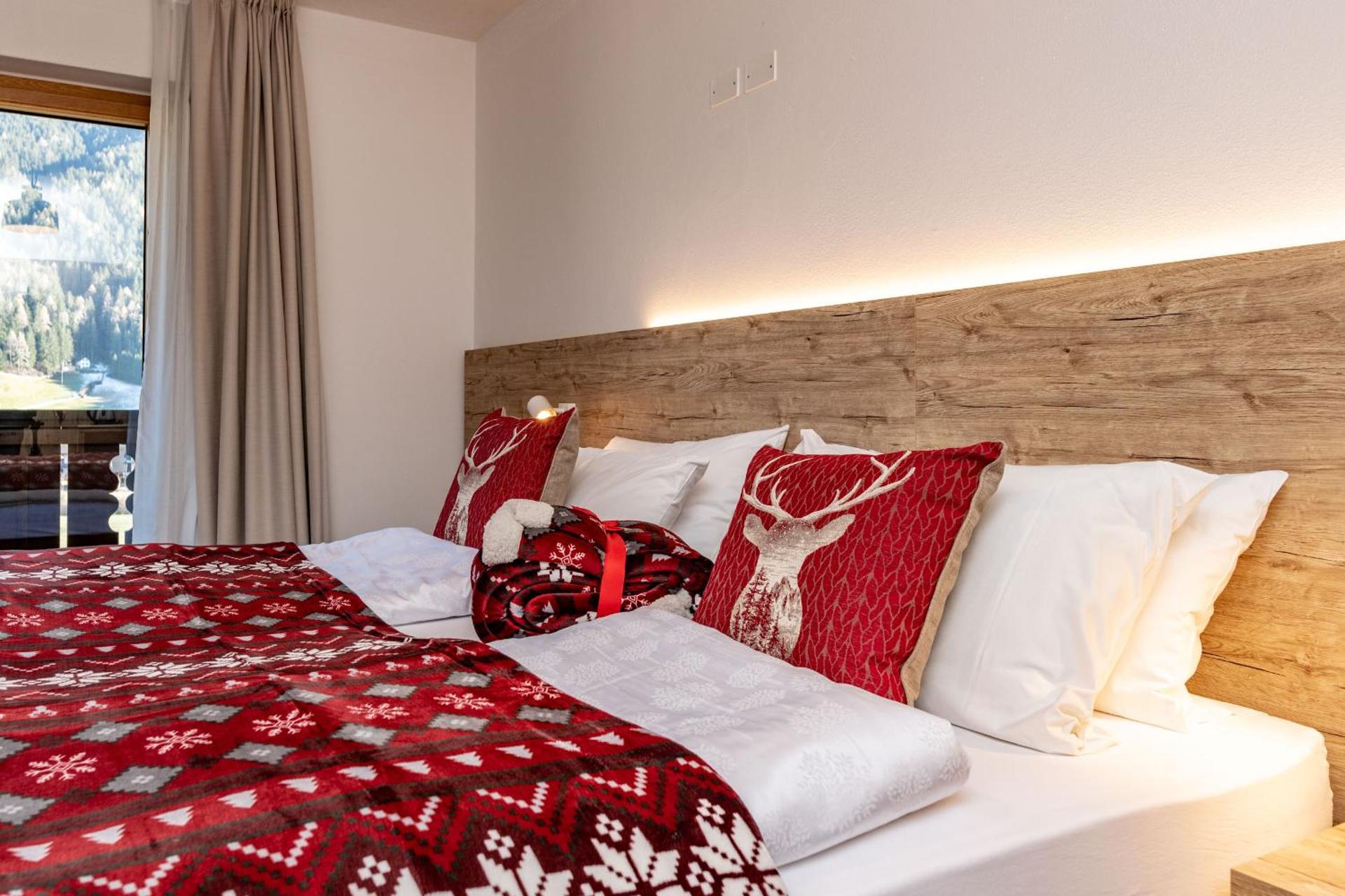 Deluxe Double Room with Spa Access