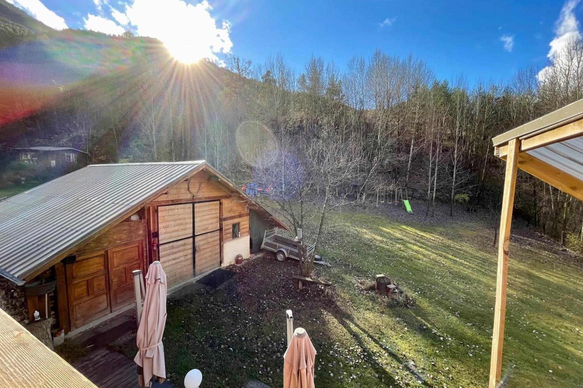 Beautiful chalet near the center of Briançon