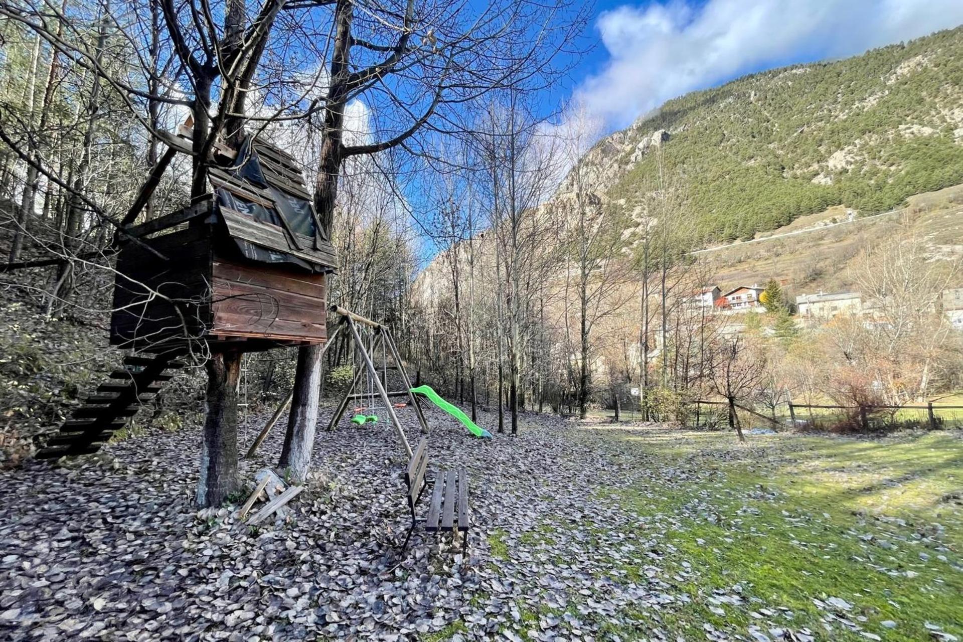 Beautiful chalet near the center of Briançon