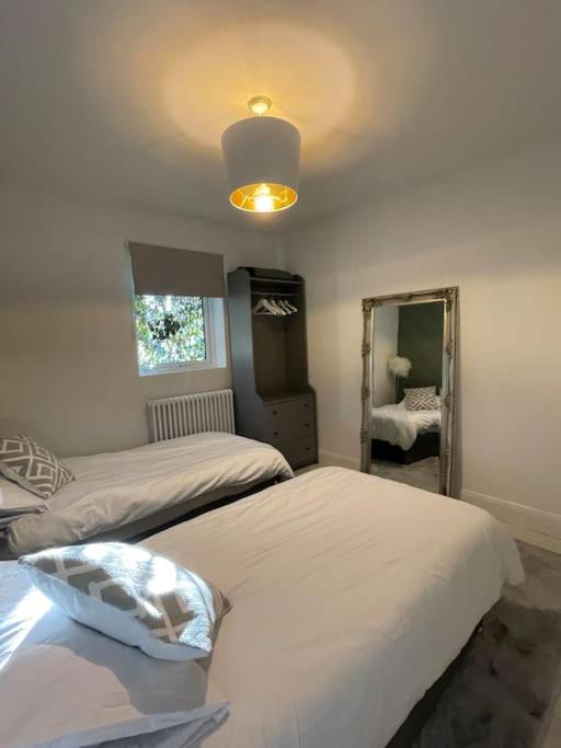 Edge Water Cottage-recently constructed