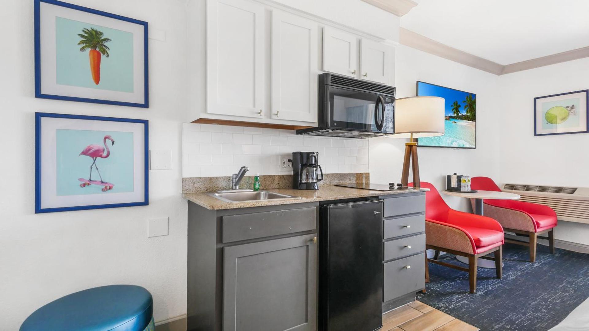 Kitchen or kitchenette